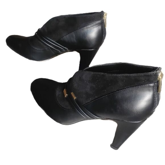 Bella Vita Women's Size 11N Noemi II Black Heels- NWOT - Picture 1 of 9